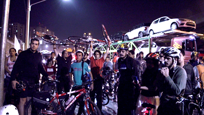 Bild aus Film Bikes vs Cars
